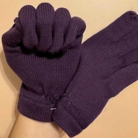 Lafayette 148 NY Wool Purple Gloves - Picture 3 of 8